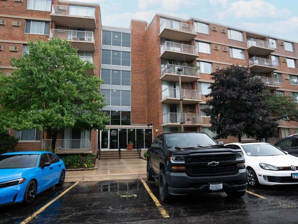 2211 S Stewart Avenue , Unit 1A, Lombard, IL 60148