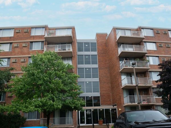 2211 S Stewart Avenue , Unit 1A, Lombard, IL 60148