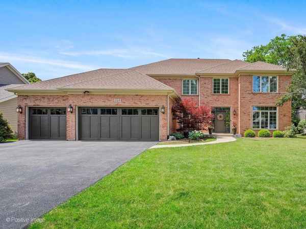 148 Hawkins Circle , Wheaton, IL 60189