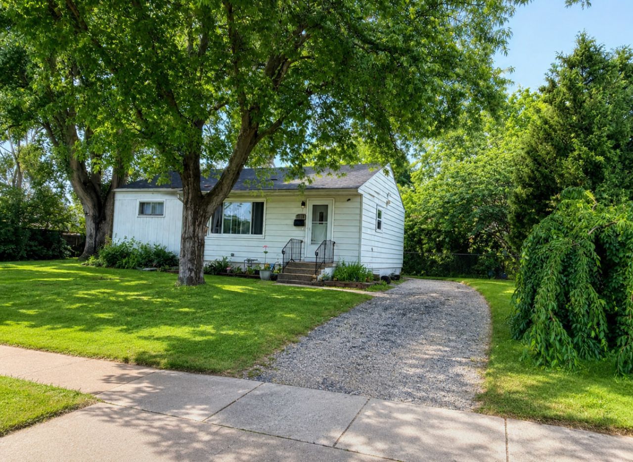 2127 Indian Road, Waukegan, IL 60087 Main Photo