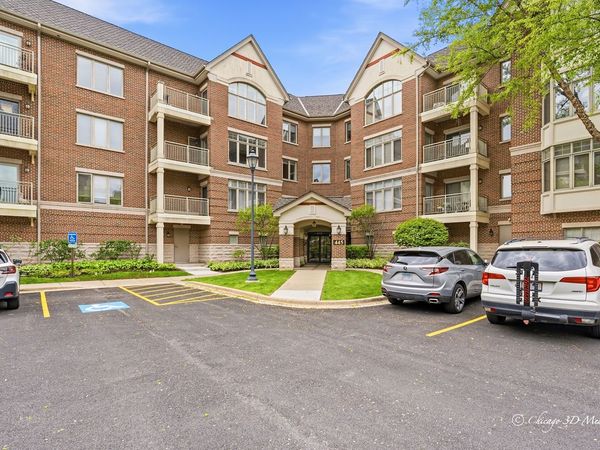 445 Village Green Parkway , Unit 304, Lincolnshire, IL 60069