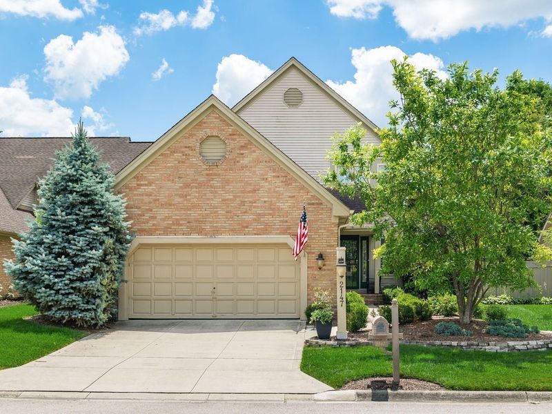 2147 Partlow Drive, Columbus, OH 43220 Photo 1