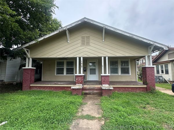 809 W Moore Street , Henryetta, OK 74437