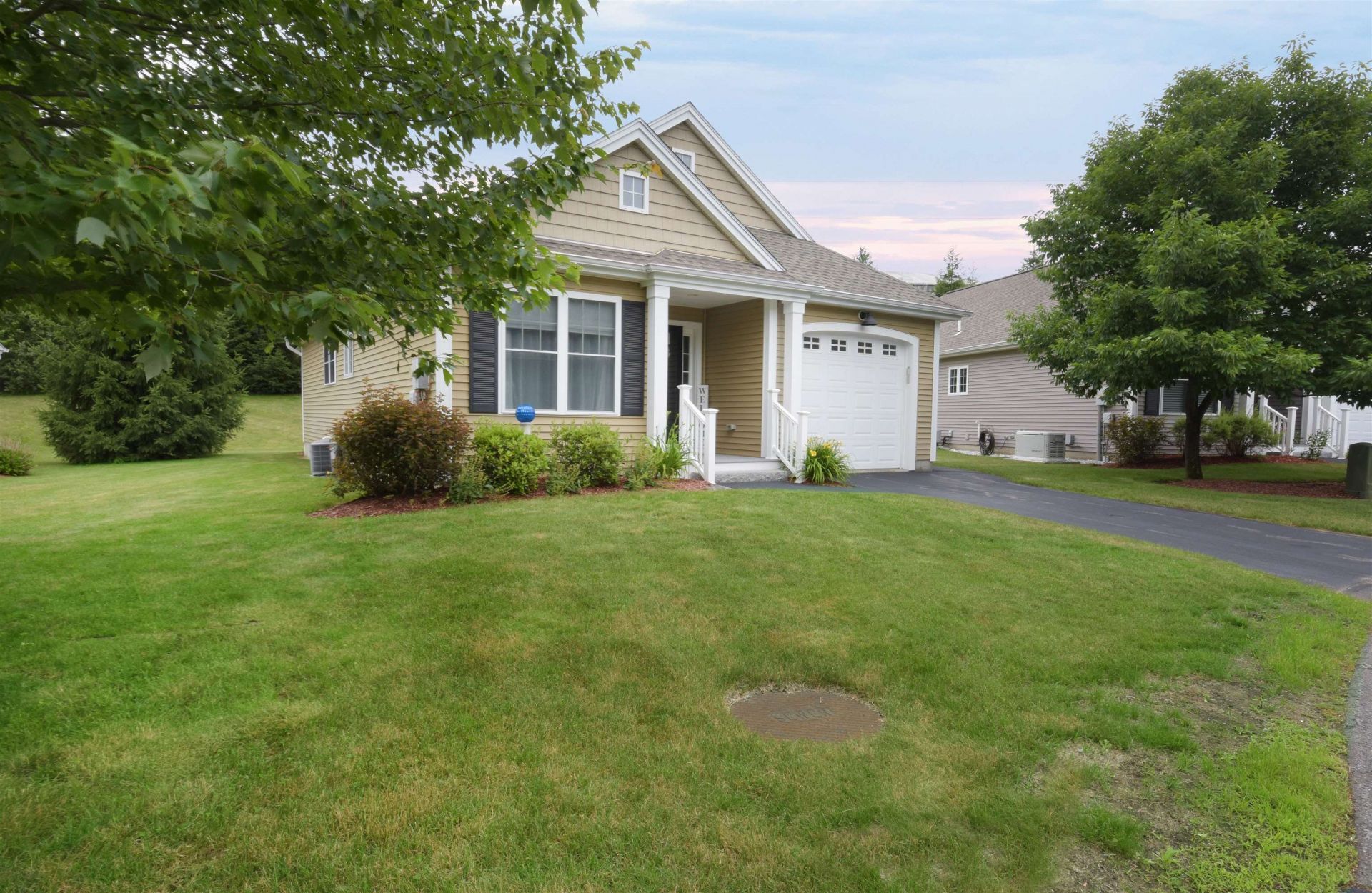 19 Furnival Road, Nashua, NH 03064 Main Photo