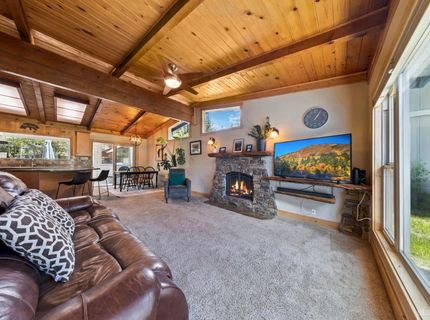 2385 Wasabe Drive, South Lake Tahoe, CA 96150 Photo