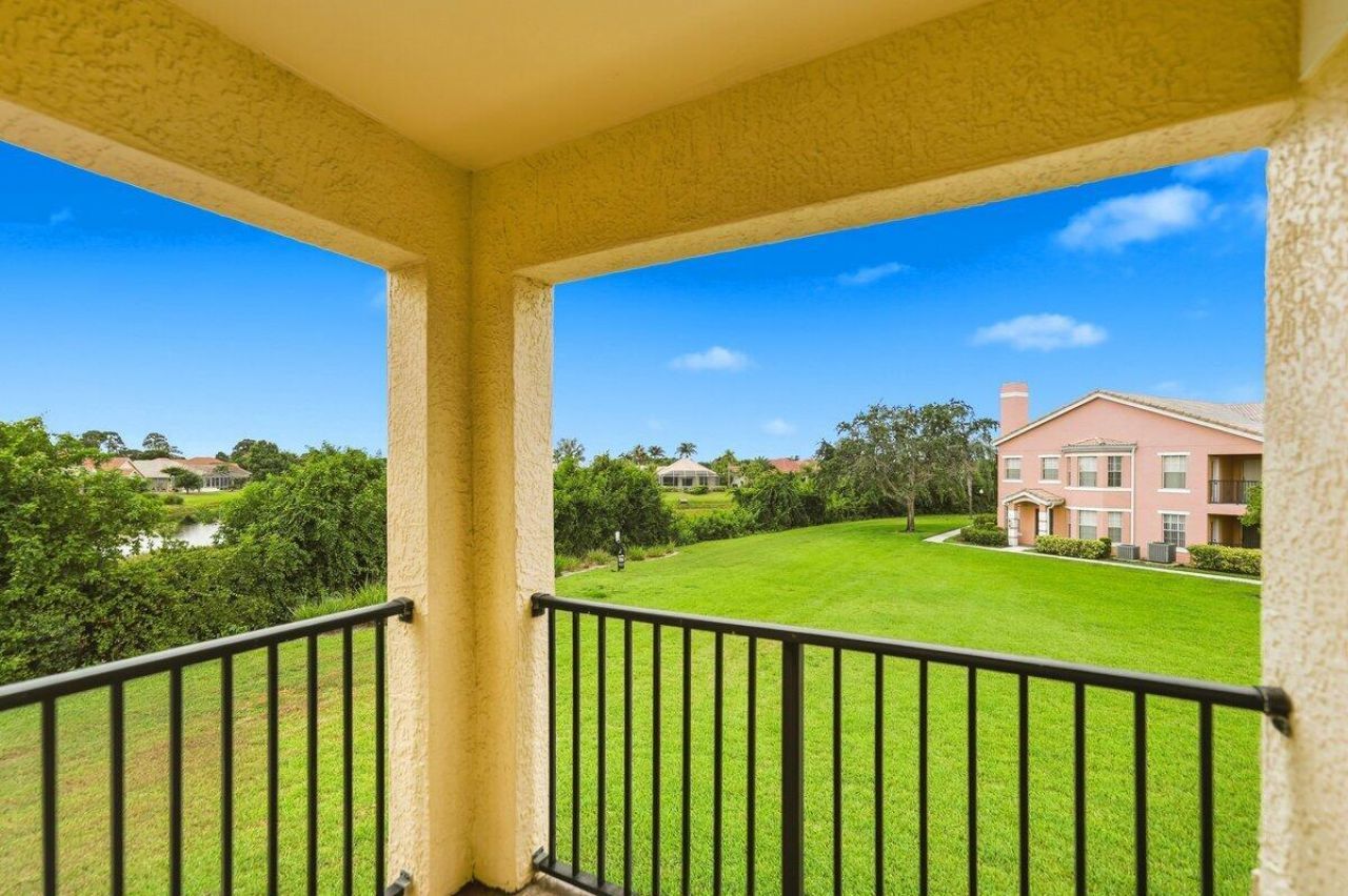 124 SW Peacock Boulevard, Port Saint Lucie, FL 34986 Photo