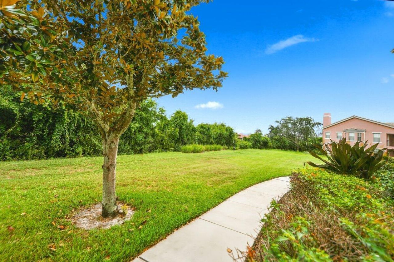 124 SW Peacock Boulevard, Port Saint Lucie, FL 34986 Photo