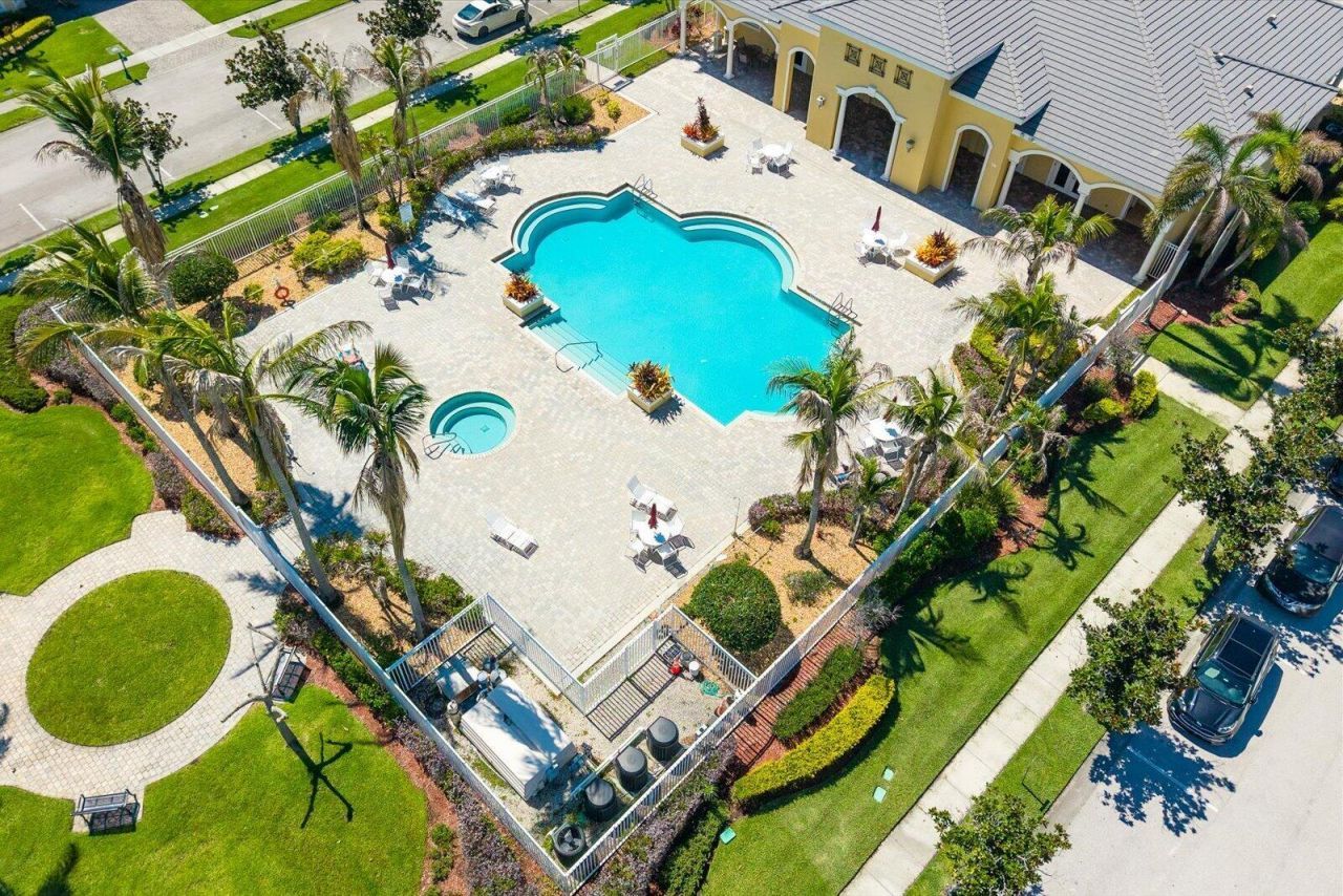 6244 NW Helmsdale Way, Port Saint Lucie, FL 34983 Photo