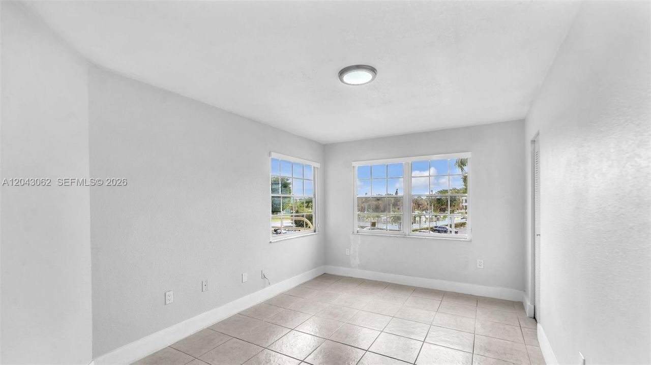 10755 SW 108th Ave, Unit 304, Miami, FL 33176 Photo