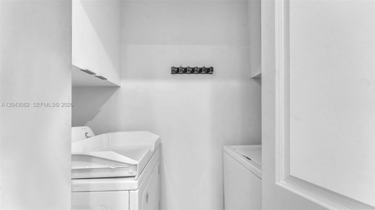 10755 SW 108th Ave, Unit 304, Miami, FL 33176 Photo