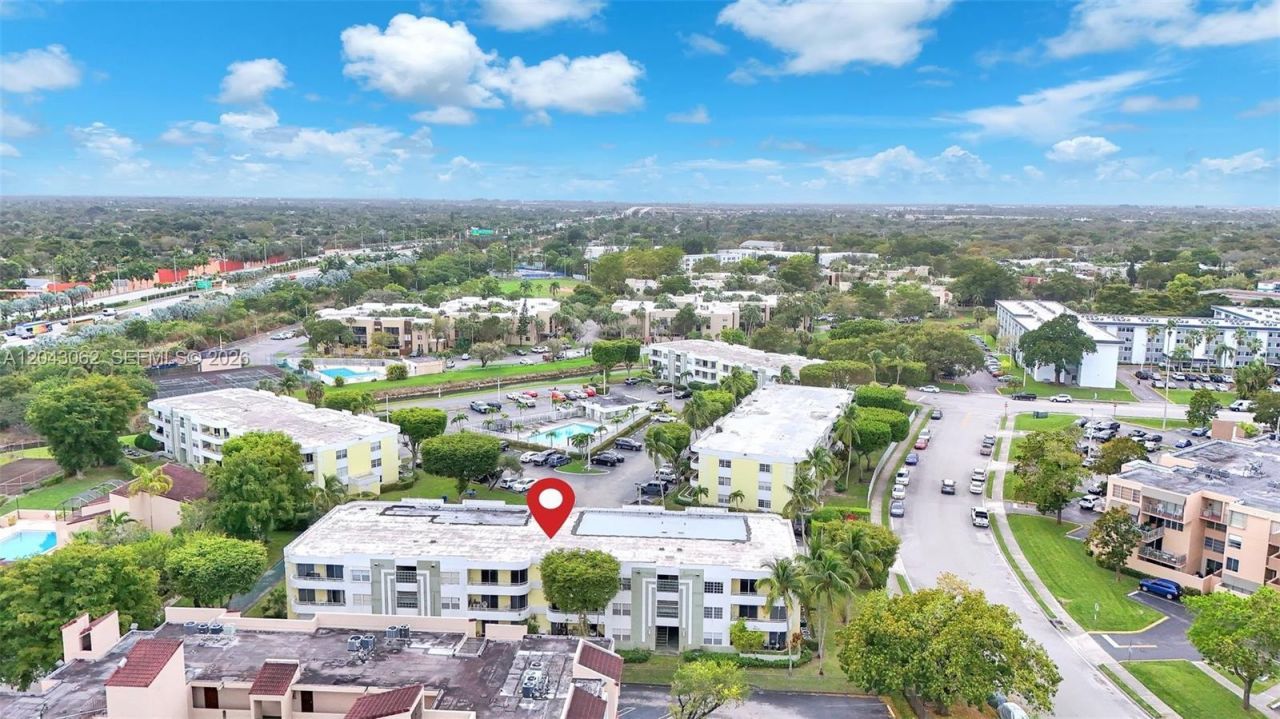 10755 SW 108th Ave, Unit 304, Miami, FL 33176 Photo