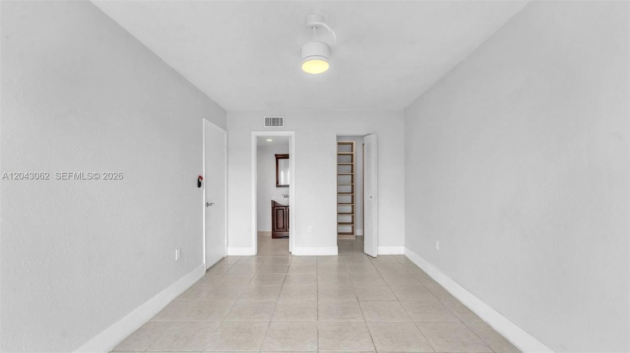 10755 SW 108th Ave, Unit 304, Miami, FL 33176 Photo