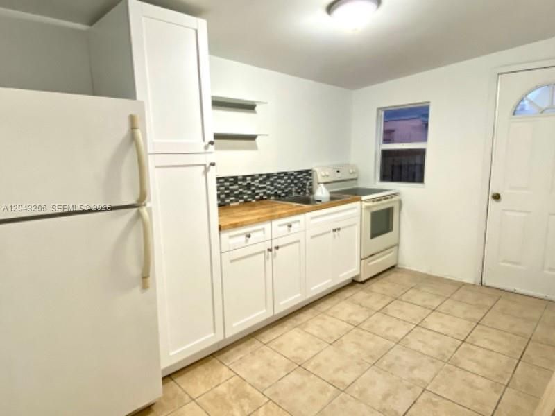 4307 SW 9th St , Unit 4307, Miami, FL 33134 Photo