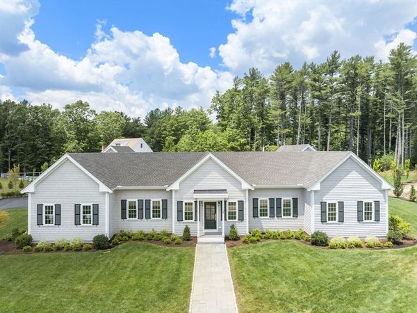 28 Teakettle Ln, Duxbury, MA 02332