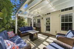 2451 Draymohr Court photo 4