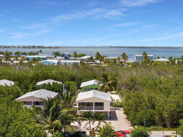 31179 Avenue H, Big Pine, FL 33043
