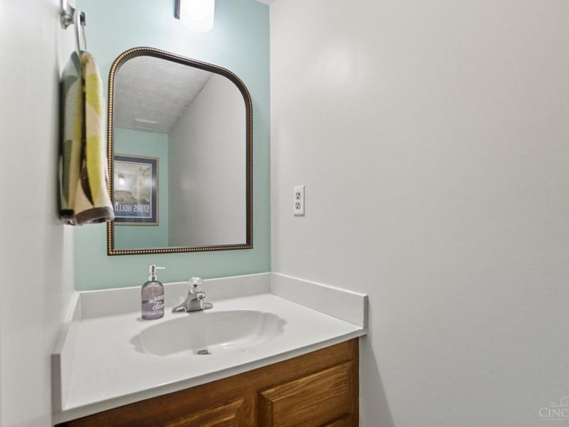 7373 Woodcroft Drive, Unit 95, Anderson Twp, OH 45230 Photo 18