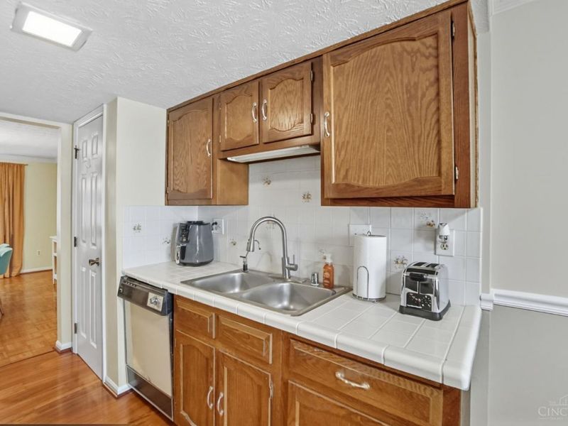 7373 Woodcroft Drive, Unit 95, Anderson Twp, OH 45230 Photo 4