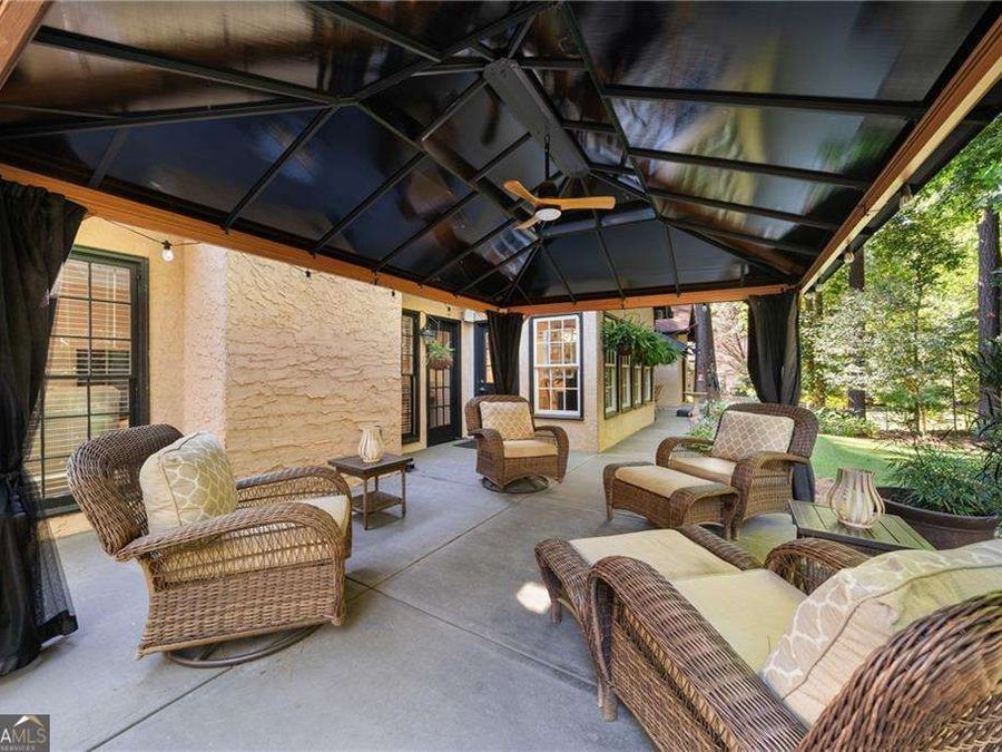 Property Image 32
