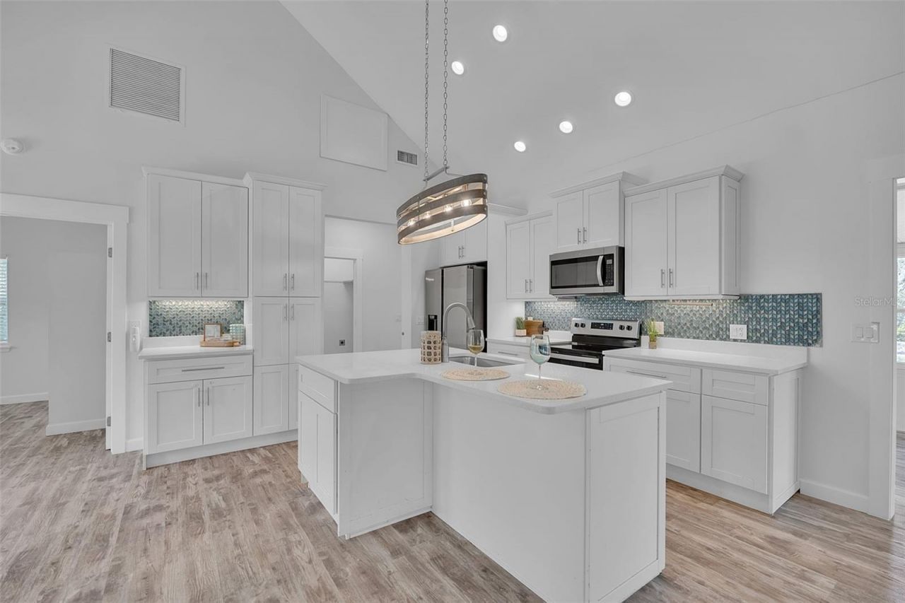 1057 Bayshore Drive, Terra Ceia, FL 34250 Photo