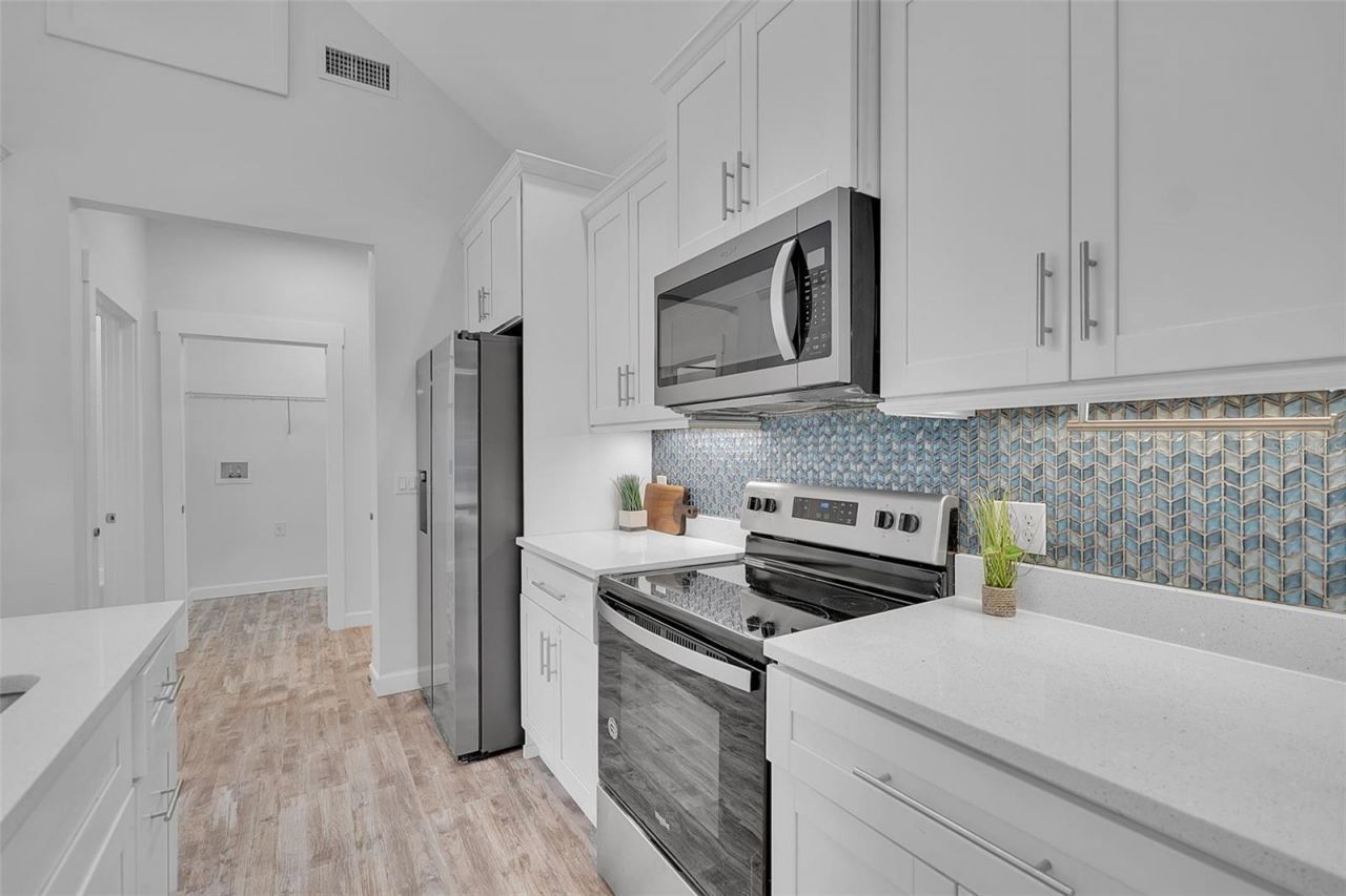 1057 Bayshore Drive, Terra Ceia, FL 34250 Photo