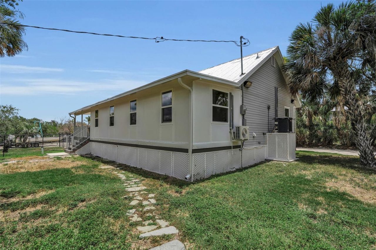 1057 Bayshore Drive, Terra Ceia, FL 34250 Photo