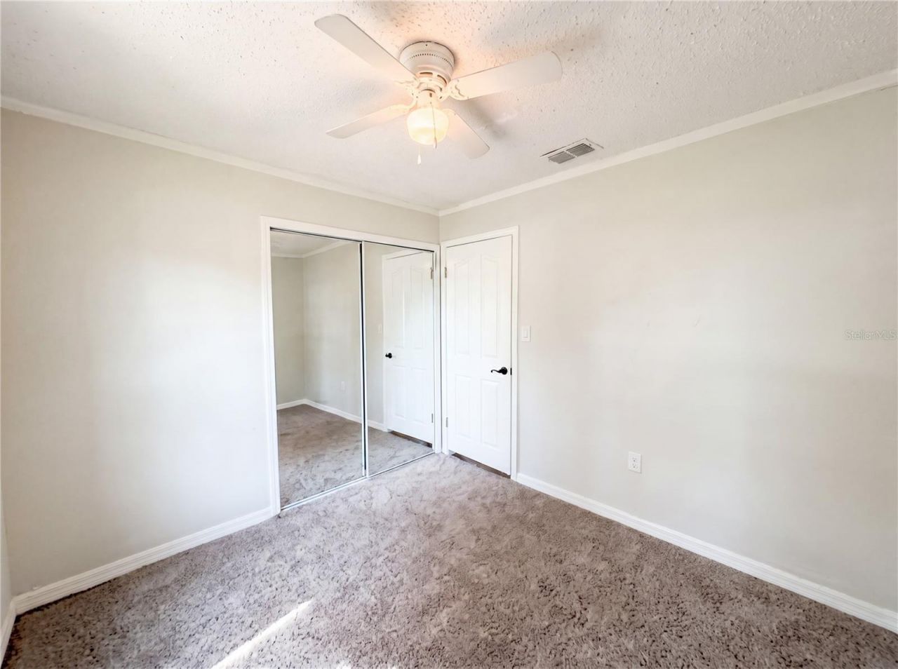 505 Oak Drive , Tavares, FL 32778 Photo