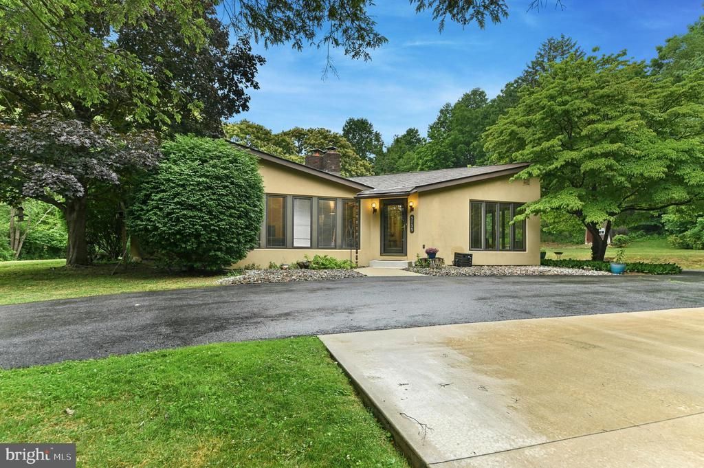 5735 BLUE CHURCH ROAD , COOPERSBURG, PA 18036