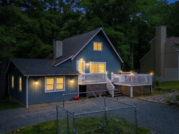 204 MOUNTAIN DRIVE, DINGMANS FERRY, PA 18328