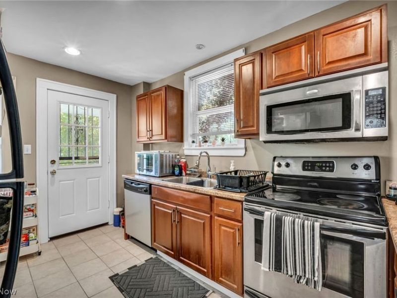 3326 Yorkshire, Cleveland Heights, OH 44118 Photo 10