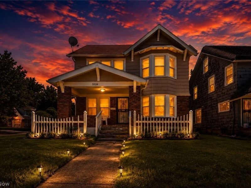 3326 Yorkshire, Cleveland Heights, OH 44118 Photo 2