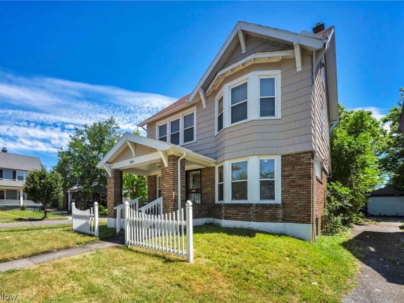 3326 Yorkshire, Cleveland Heights, OH 44118 Photo 5