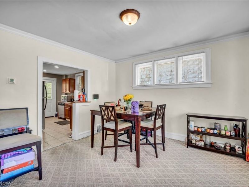 3326 Yorkshire, Cleveland Heights, OH 44118 Photo 9