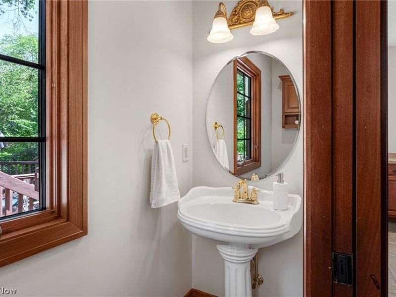 1920 Stockbridge Road, Akron, OH 44313 Photo 19