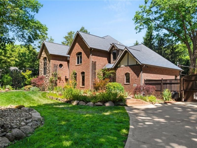 1920 Stockbridge Road, Akron, OH 44313 Photo 3