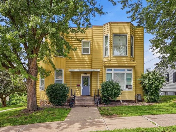 1941 Madison Street, Dubuque, IA 52001