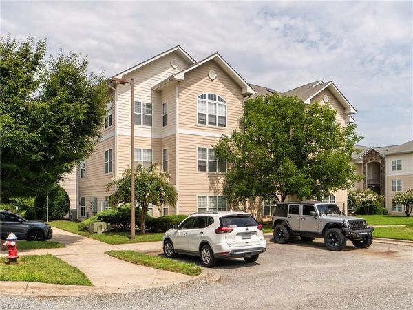 102 Campus Walk Trail, Unit 201, Elon, NC 27244