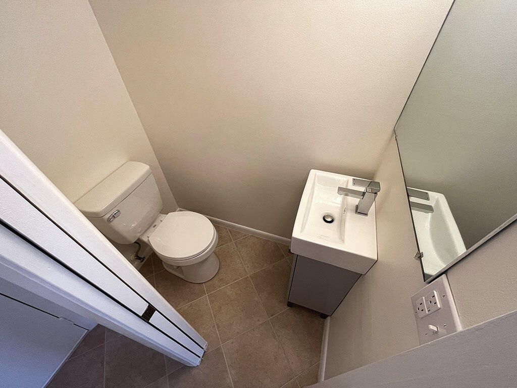 2828 Tennis Club Drive, Unit 207, West Palm Beach, FL 33417 Photo