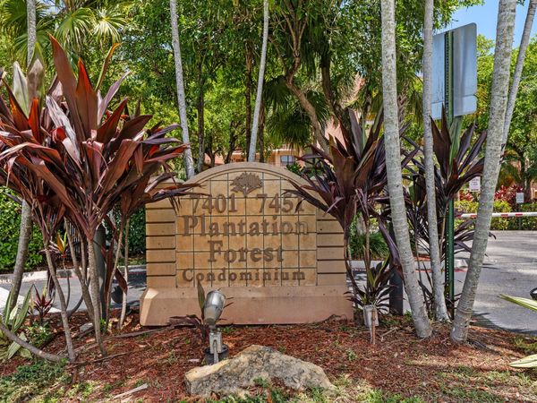 7401 NW 16th Street, Unit 102, Plantation, FL 33313