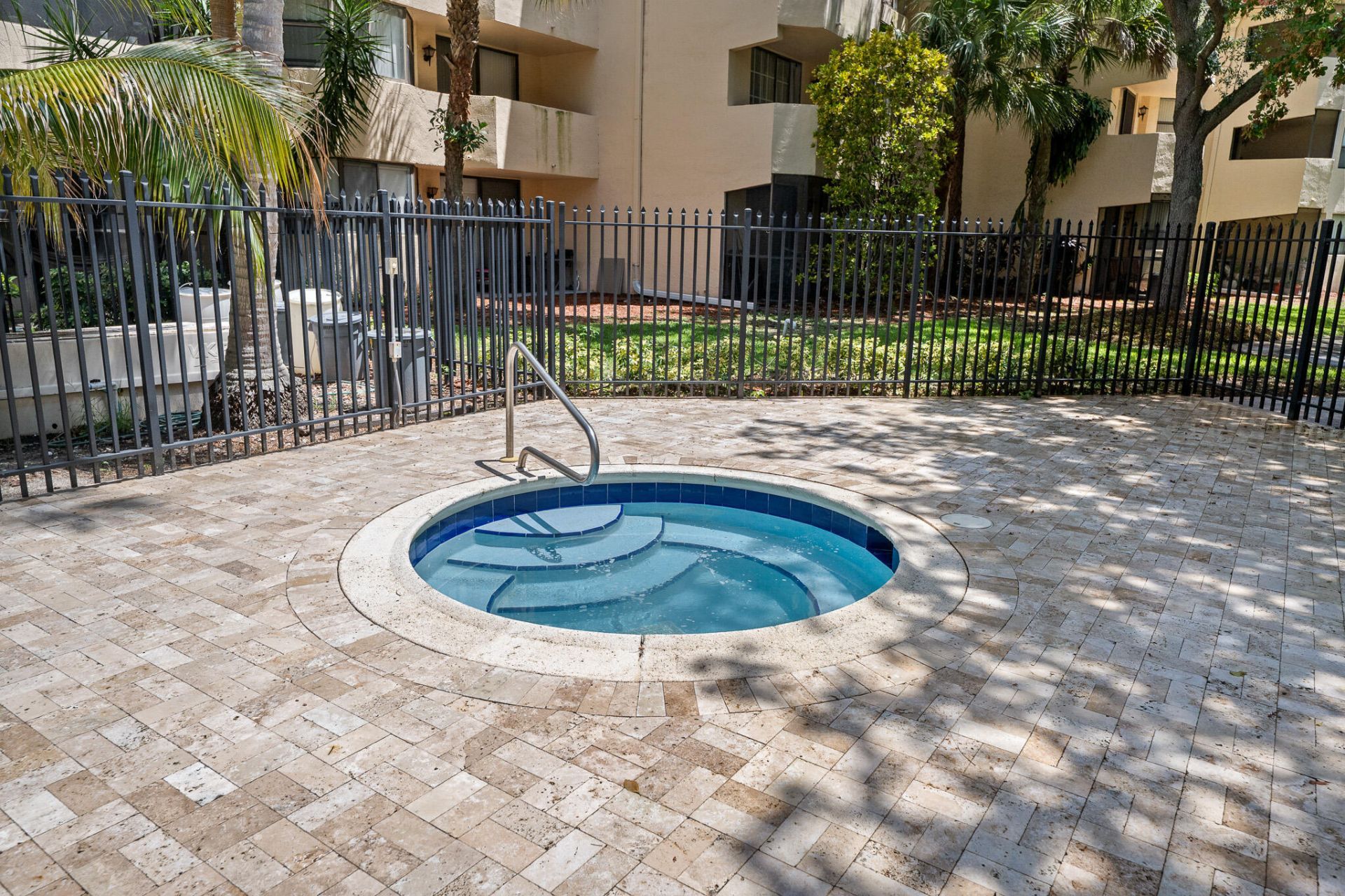 7401 NW 16th Street, Unit 102, Plantation, FL 33313 Photo