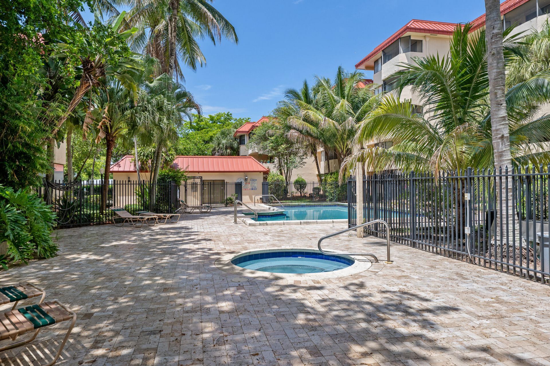 7401 NW 16th Street, Unit 102, Plantation, FL 33313 Photo