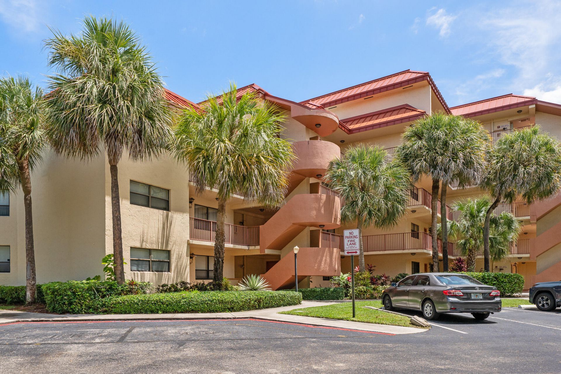 7401 NW 16th Street, Unit 102, Plantation, FL 33313 Photo