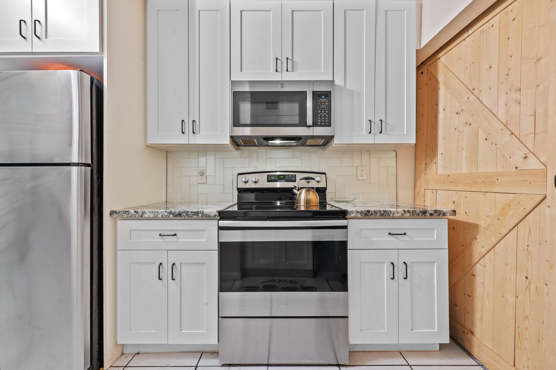 7401 NW 16th Street, Unit 102, Plantation, FL 33313 Photo