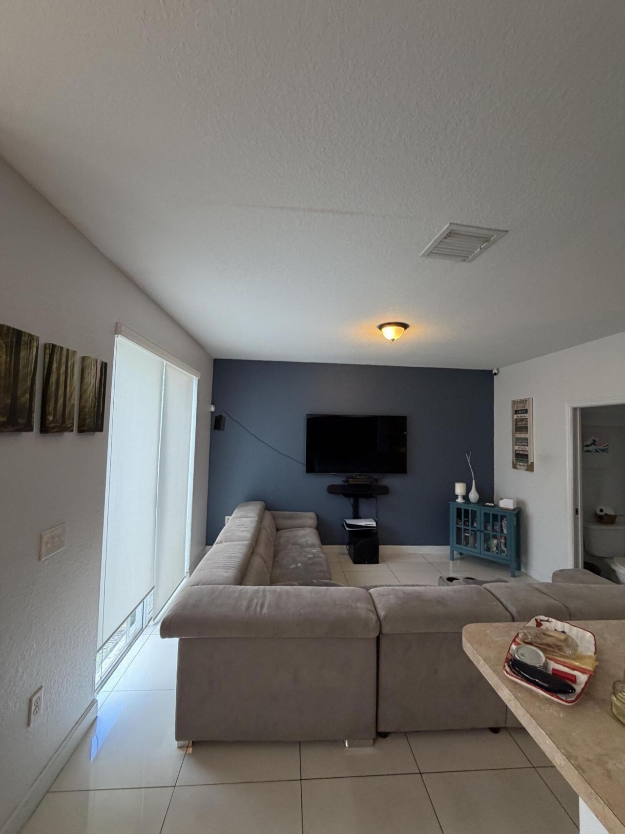 1047 NE 208th Street, Miami, FL 33179 Photo