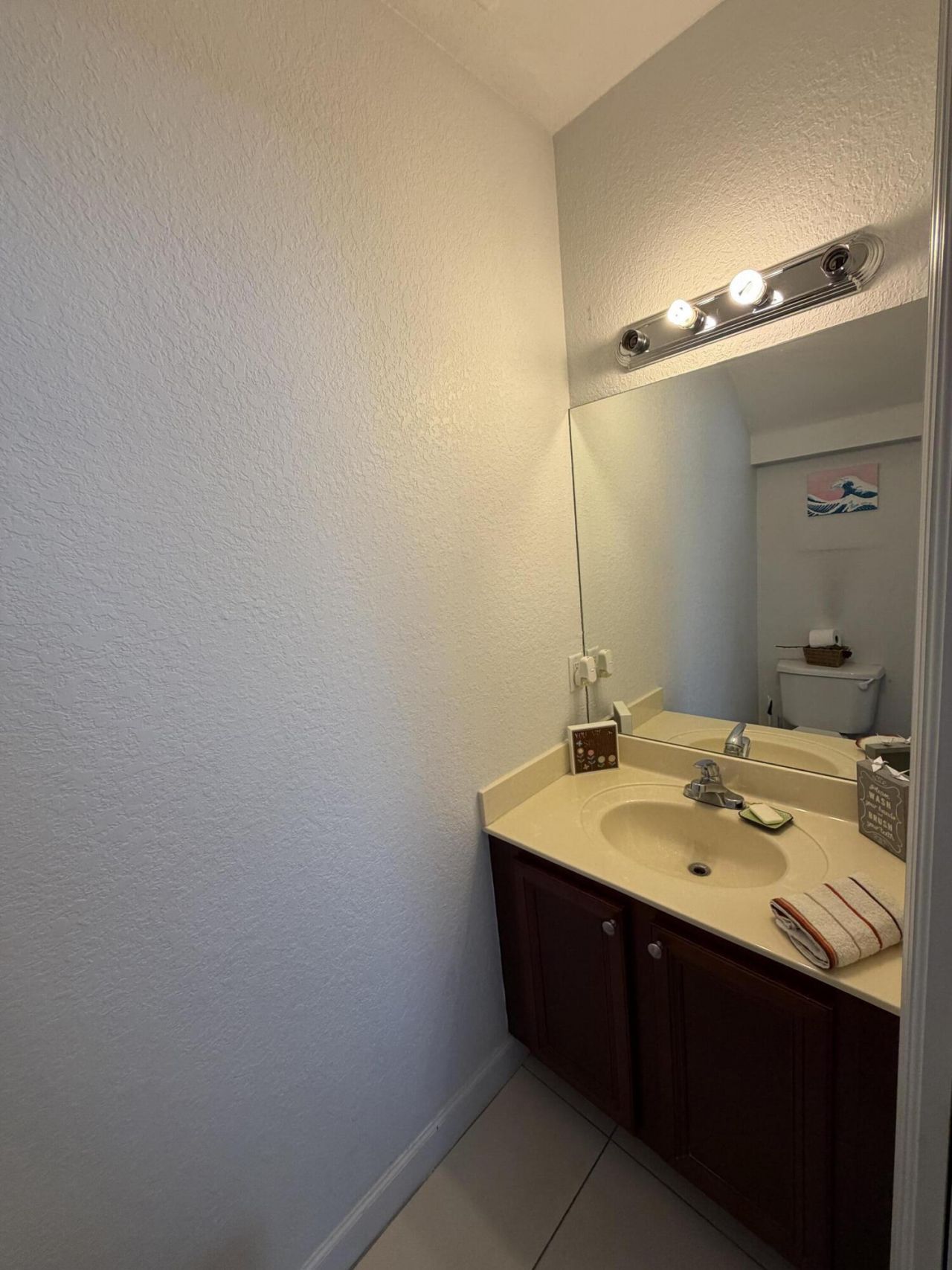 1047 NE 208th Street, Miami, FL 33179 Photo