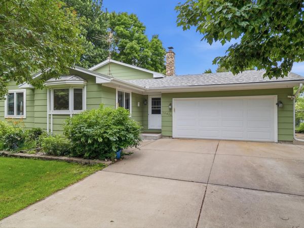 10824 95th Place N, Maple Grove, MN 55369