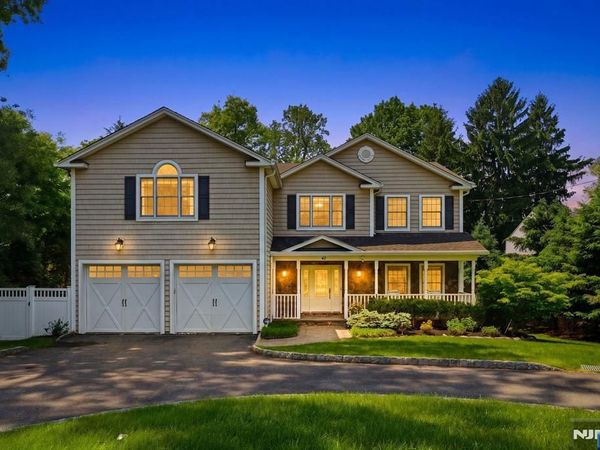 42 Spring Valley Road, MONTVALE, NJ 07645