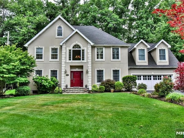 48 Ackerman Street, WALDWICK, NJ 07430