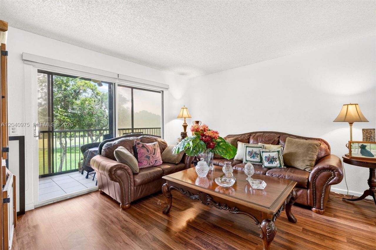 300 SW 130th Ter, Unit 206B, Pembroke Pines, FL 33027 Photo