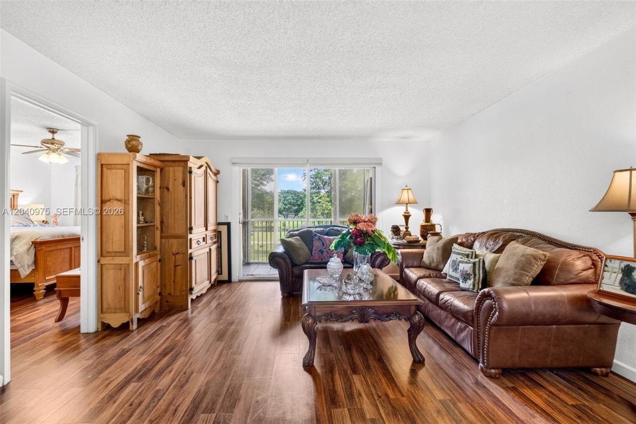 300 SW 130th Ter, Unit 206B, Pembroke Pines, FL 33027 Photo